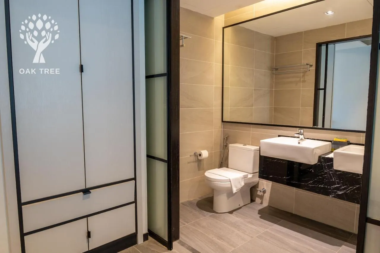 Red M101 By Oak Tree Apartment Kuala Lumpur Malaysia